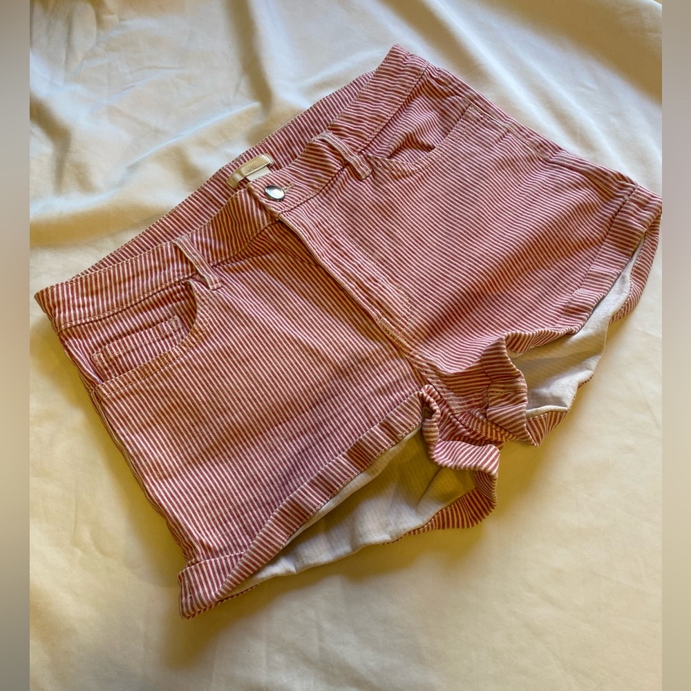 H&M woman’s shorts size8. Like new